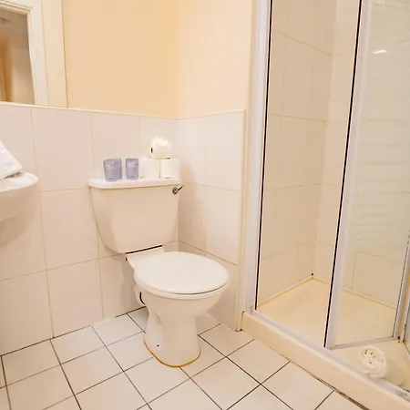 Stylish 4br In The Heart Of Limerick Junction