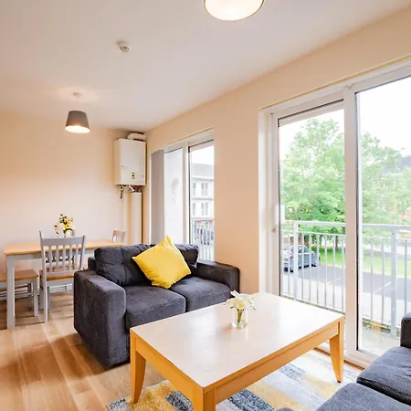 Stylish 4br In The Heart Of Limerick Junction