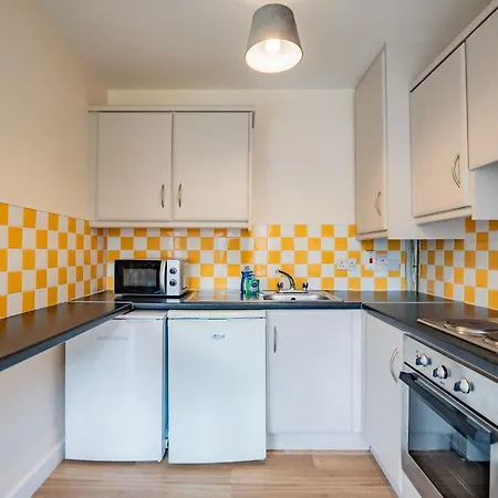 Stylish 4br In The Heart Of 아파트 Limerick Junction