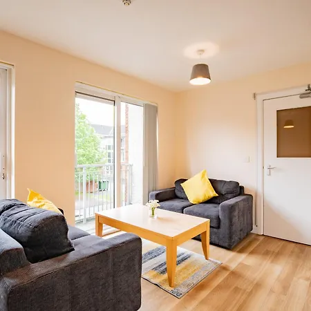 Stylish 4br In The Heart Of 아파트 *